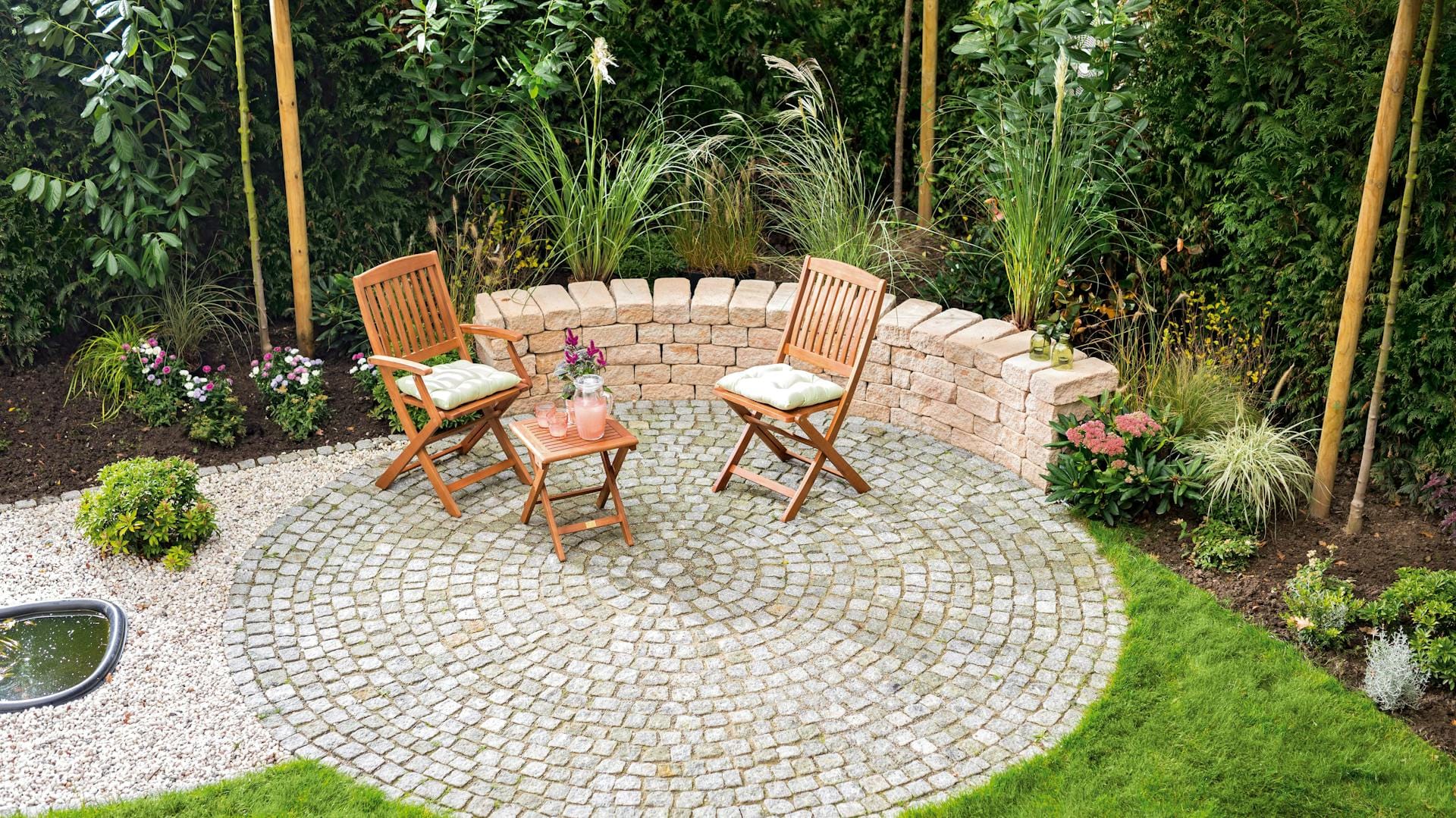 Gartenecke mit Trockenbau